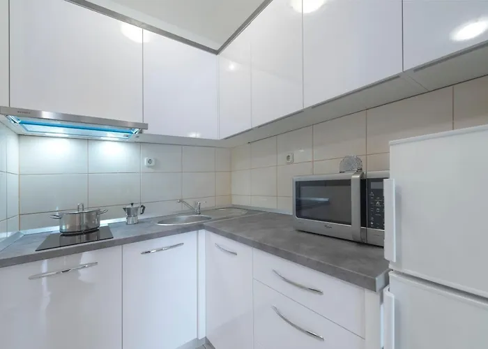 Апартаменти Matteo -free Parking *