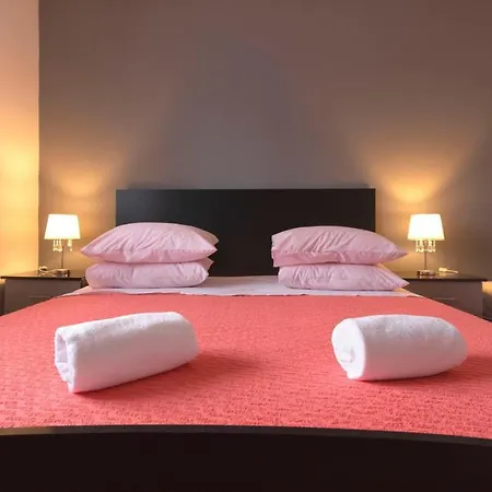 Matteo -free Parking Split